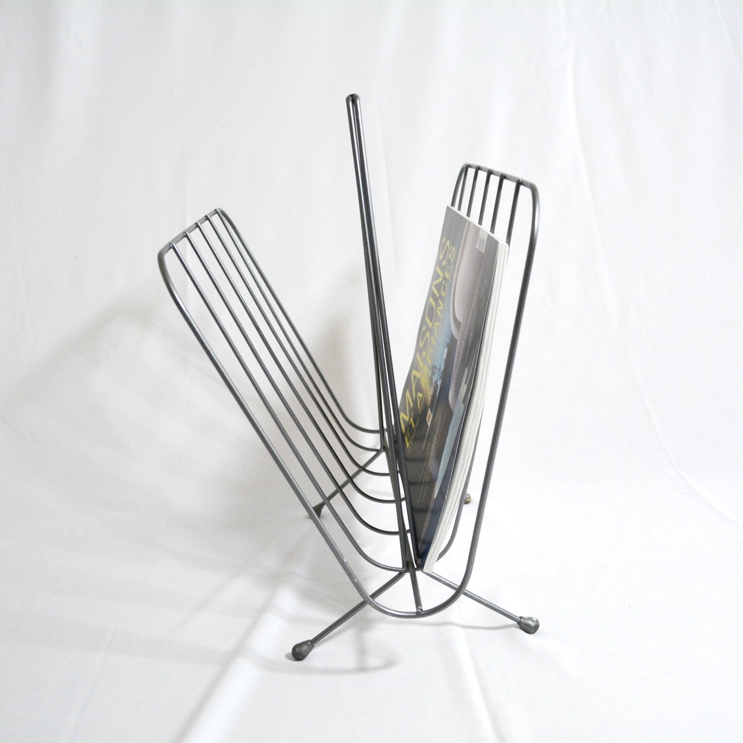 Porte journaux en métal, années 60